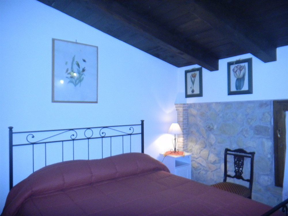 Aparthotel Il Casale Delle Ginestre Castel San Pietro Romano Exteriér fotografie