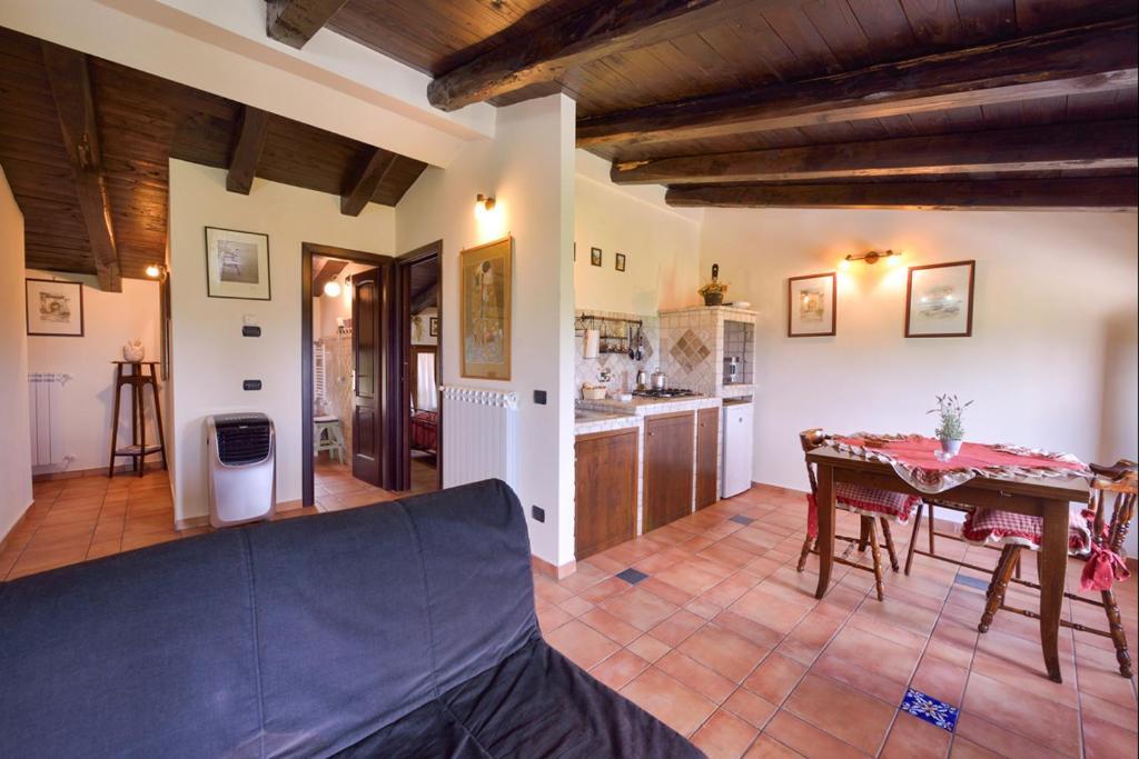 Aparthotel Il Casale Delle Ginestre Castel San Pietro Romano Exteriér fotografie