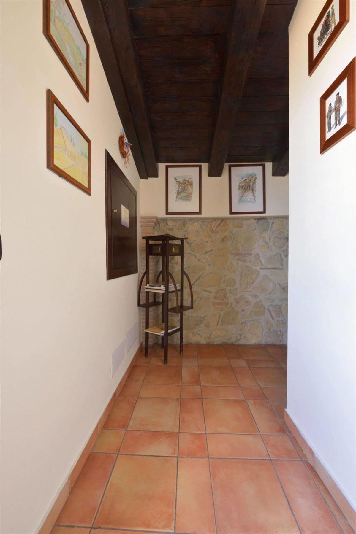 Aparthotel Il Casale Delle Ginestre Castel San Pietro Romano Exteriér fotografie